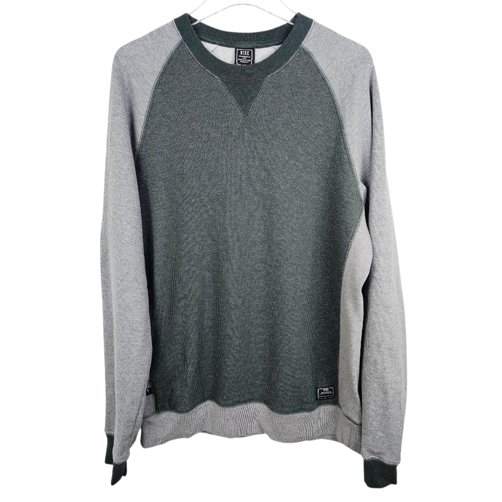 Nike Men's Engineered for World Class Athletes Thermal Pullover Large